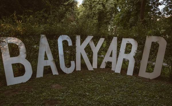 Brain Holidays na Backyard Art Festivalu