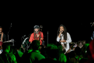 Micah Shemaiah &amp; Hornsman Coyote uživo na Roots Revival Reggae Festivalu